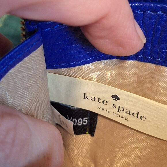 Kate Spade Laurel Way Neda Large Pebbled Leather Zip Up Cornflower Blue wallet - Picture 3 of 7